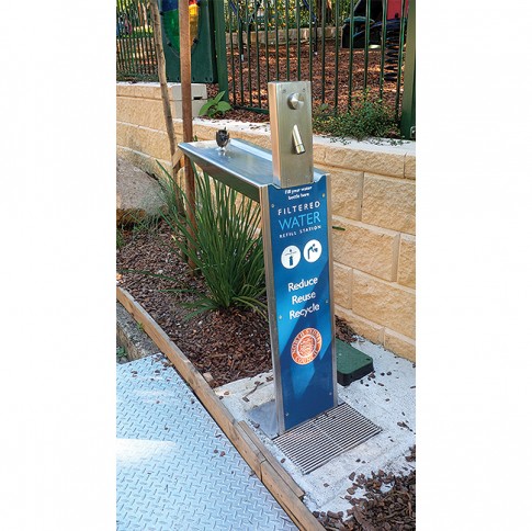 aquafil-bold-water-refill-station-and-drinking-fountain